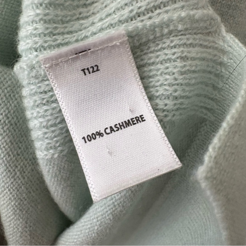 St. John Cashmere Shell - Picture 7 of 8